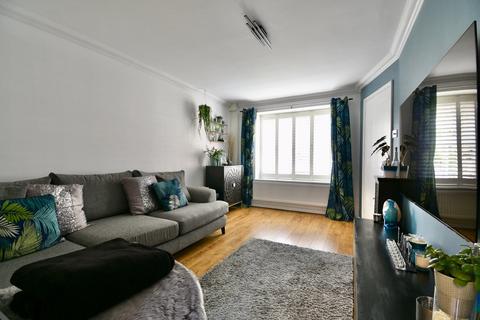 8 Aintree Way, Stevenage, SG1 5RF