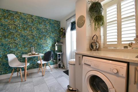 8 Aintree Way, Stevenage, SG1 5RF