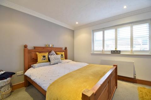 8 Aintree Way, Stevenage, SG1 5RF