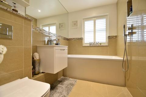8 Aintree Way, Stevenage, SG1 5RF