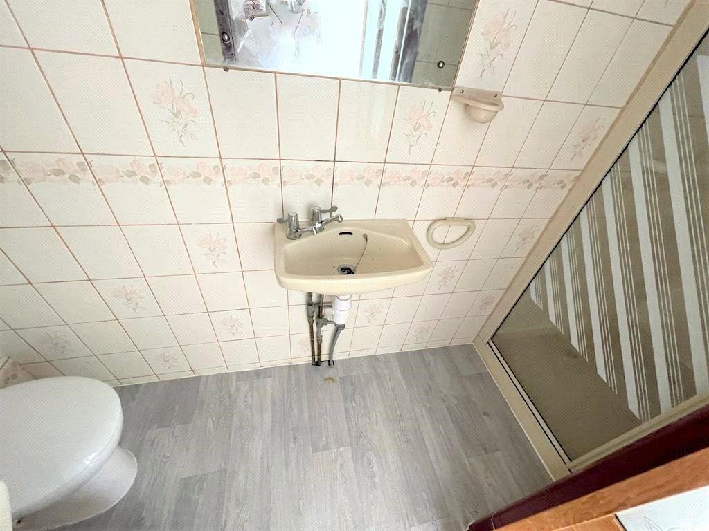 Bedroom F En-Suite