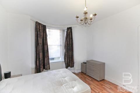 Property to rent, Broadwater Road, Tooting Broadway