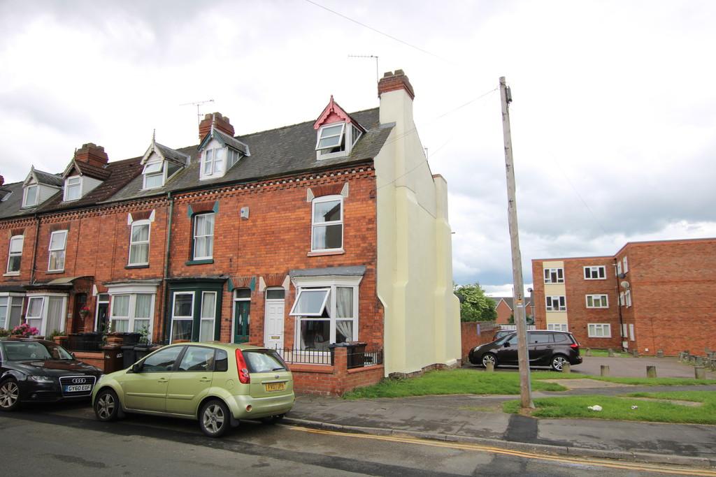 Winn Street, Lincoln 3 bed end of terrace house for sale - £149,950