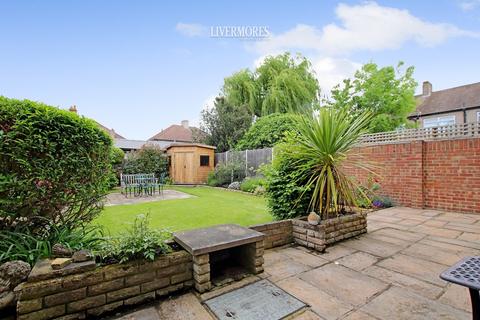 2 Lydd Road, Bexleyheath, DA7 5PB