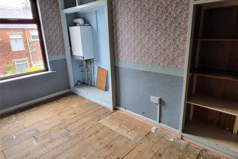 21 Crossley Street, Shaw, Oldham, OL2 8EN