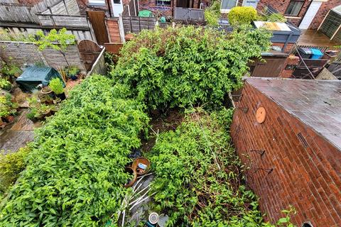 21 Crossley Street, Shaw, Oldham, OL2 8EN