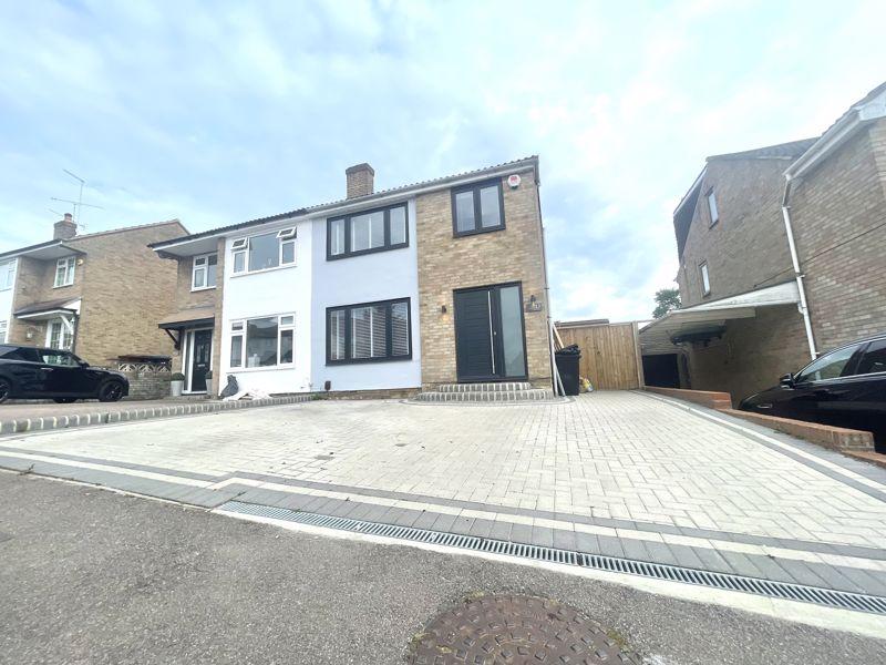 Elmbridge, Old Harlow 3 bed semidetached house for sale £480,000