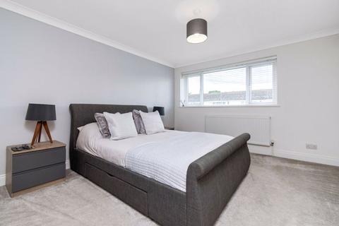 11 Bursdon Close, Sidcup, DA15 8AQ