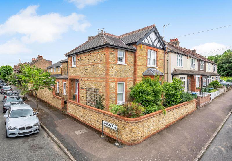 Cambridge Road, Sidcup 5 bed detached house for sale £750,000