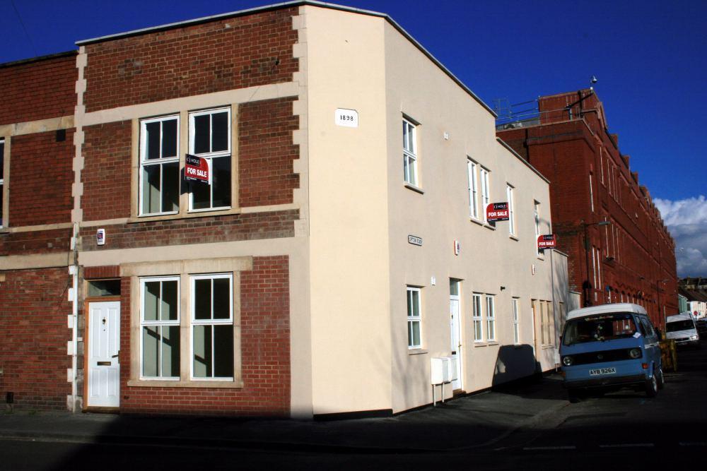 Photograph 1