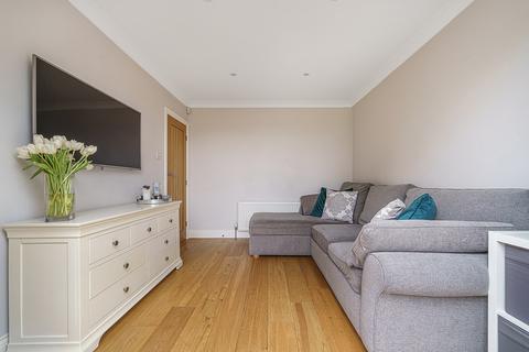 45 Barnesdale Crescent, Orpington, BR5 2AU