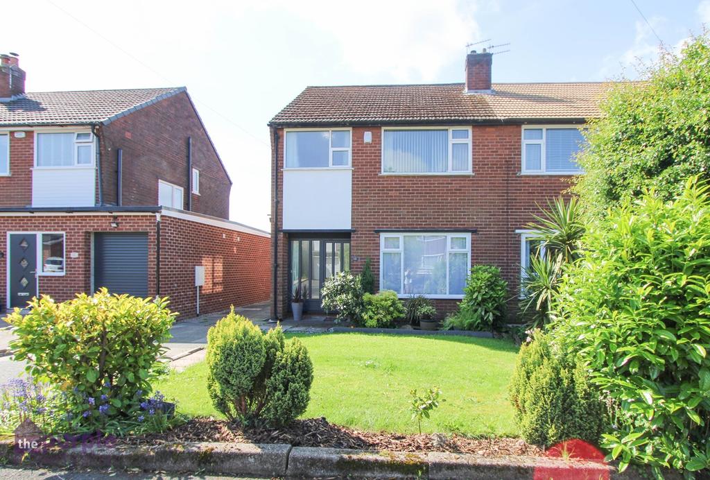 Neston Avenue, Bolton, BL1 3 bed semidetached house £240,000