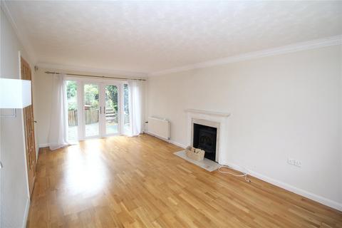 4 bedroom detached house to rent, Thornton Place, CM4