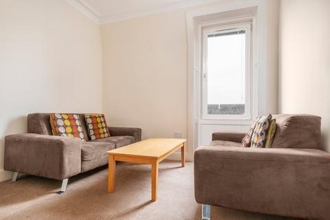 4 bedroom flat to rent, South Oxford Street, Edinburgh EH8