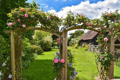 Harveys Farm Main Road, East Boldre, Brockenhurst, SO42 7WU