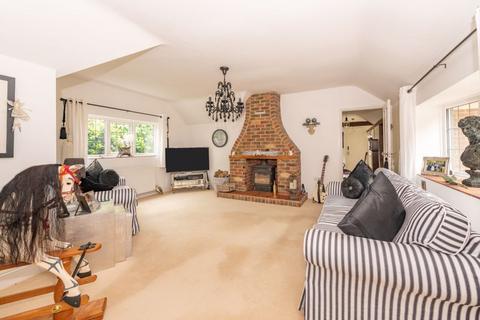 4 bedroom detached house for sale, Eastbourne Road, Ridgewood