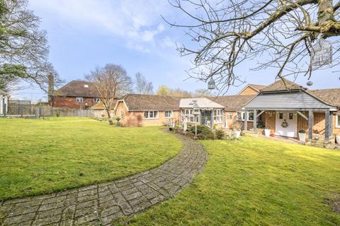 4 bedroom detached house for sale, Eastbourne Road, Ridgewood