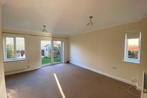3 bedroom end of terrace house to rent, Guernsey Way, Kennington, Ashford, TN24
