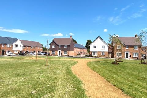 40 Millstone Way, Gloucester, GL1 5QW