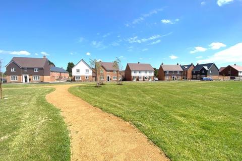 40 Millstone Way, Gloucester, GL1 5QW