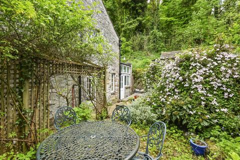 Bluebell Cottage Ashford Road, Bakewell, DE45 1GL