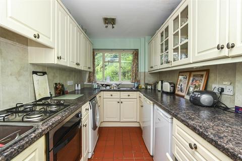 Bluebell Cottage Ashford Road, Bakewell, DE45 1GL