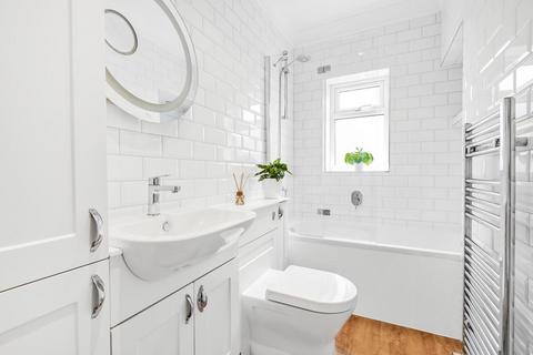 29 Artillery Road, Guildford, GU1 4NW