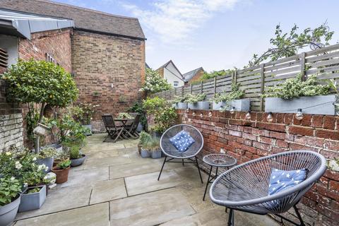 29 Artillery Road, Guildford, GU1 4NW