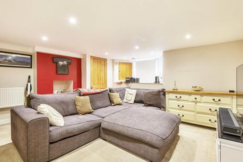 69 Addison Road, Guildford, GU1 3QQ