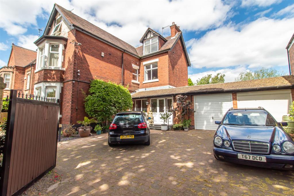 Woodthorpe Drive, Mapperley, Nottingham 5 bed detached house £650,000