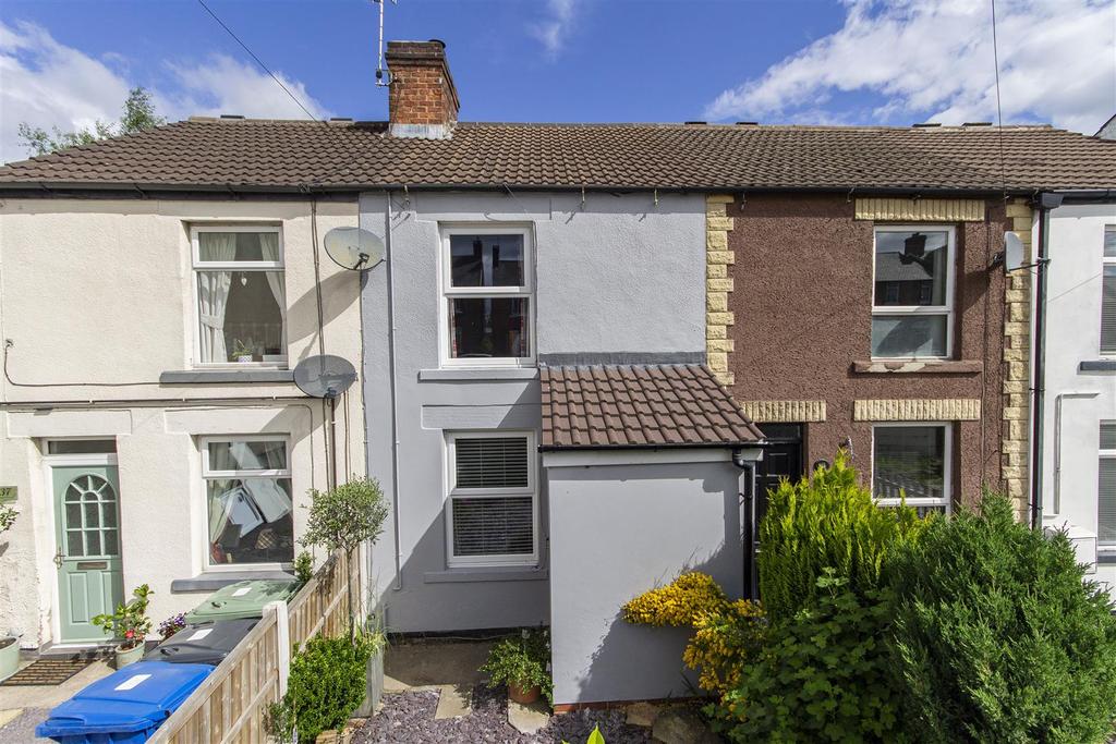 Ringwood Road, Brimington, Chesterfield 2 bed terraced house for sale £130,000