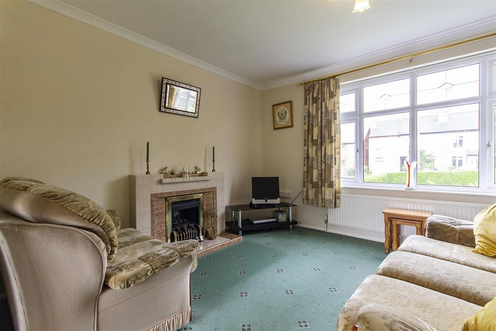 Park House Road, Lower Pilsley... 3 bed detached house £269,950