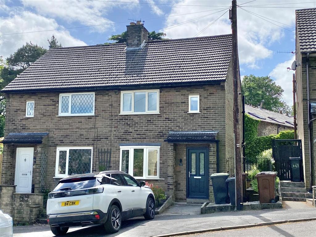 Orchard Road, Whaley Bridge, High Peak 2 bed semidetached house £950