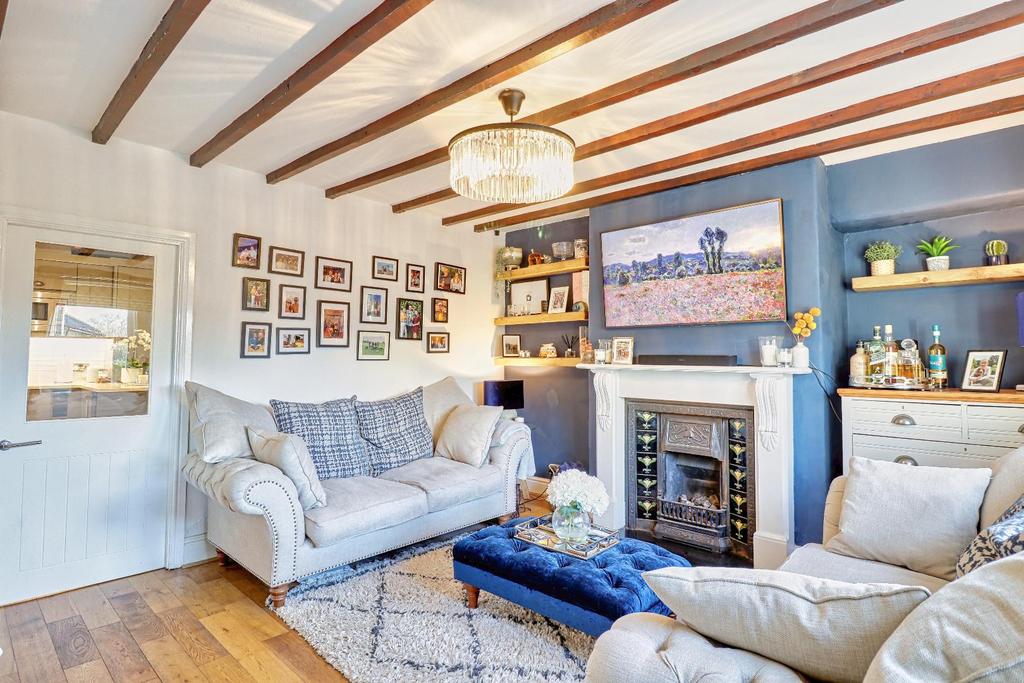 West End Lane, Horsforth 2 bed end of terrace house £340,000