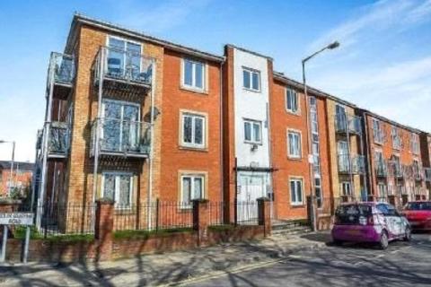 2 bedroom apartment to rent, Jackson Crescent, Manchester, M15
