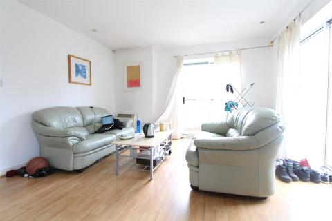 2 bedroom apartment to rent, Jackson Crescent, Manchester, M15