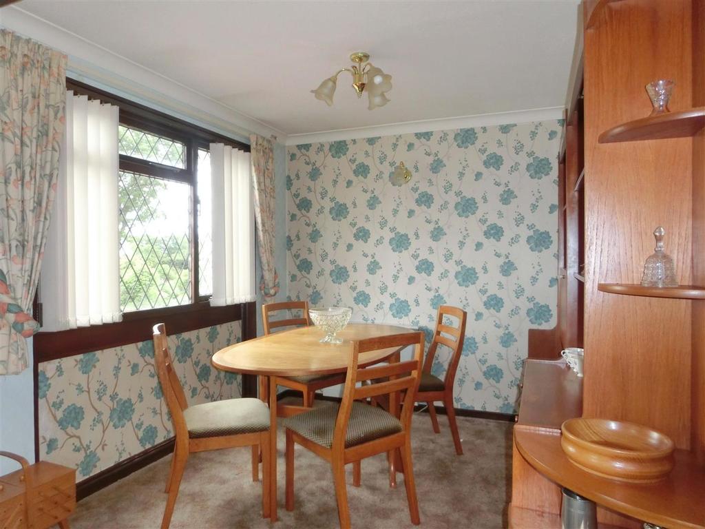 Avon Drive, St Mary's Park, Wythall 2 bed park home £125,000