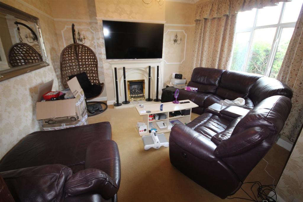 Glyn Avenue, Colwyn Bay 3 bed semidetached house £270,000