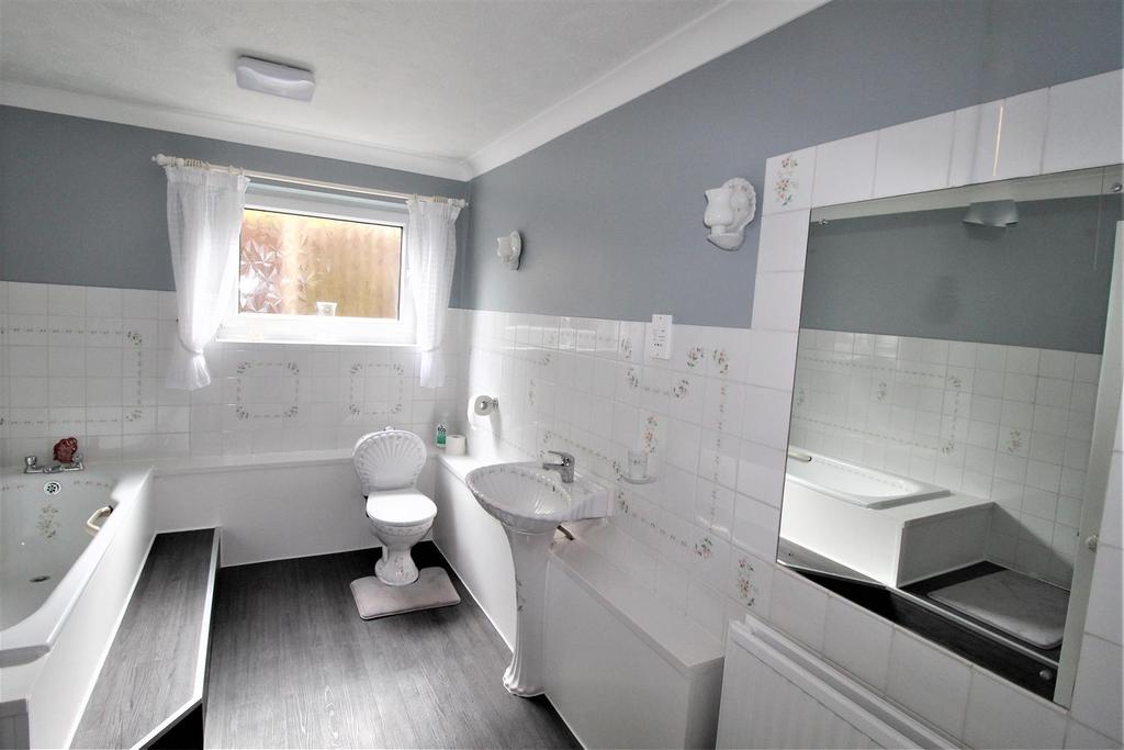 Family bathroom /shower/w.c