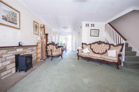 3 bedroom terraced house to rent, Parklands Drive, Nr City Centre & Old Springfield, Chelmsford