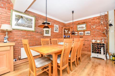 7 Old Orchard, Layham, Ipswich, IP7 5LB