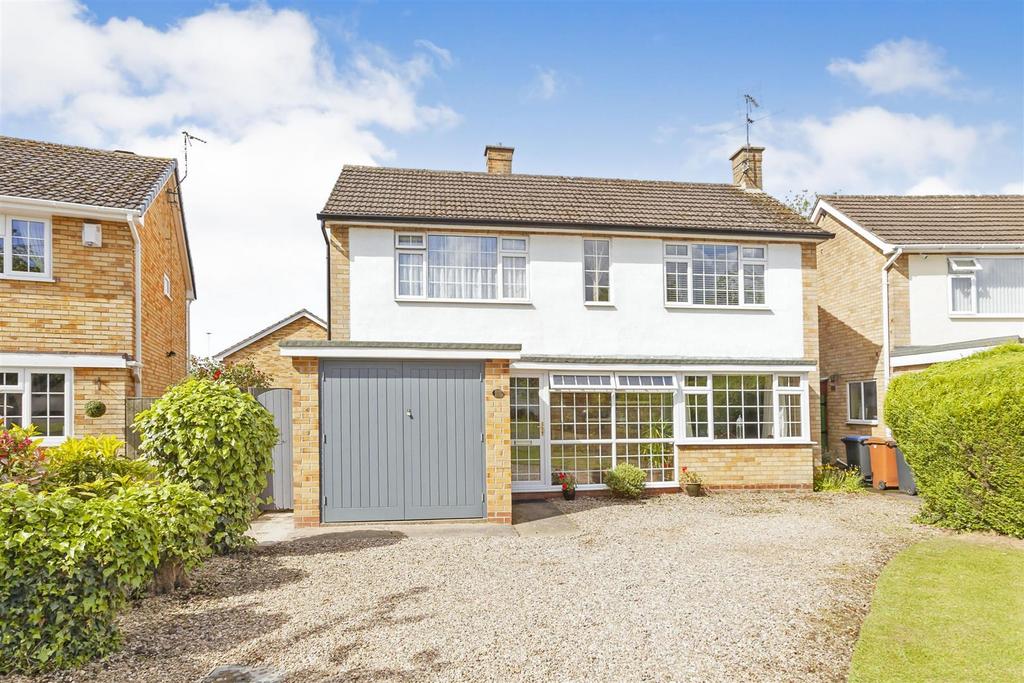 Stoneygate Drive, Hinckley 3 bed detached house £325,000