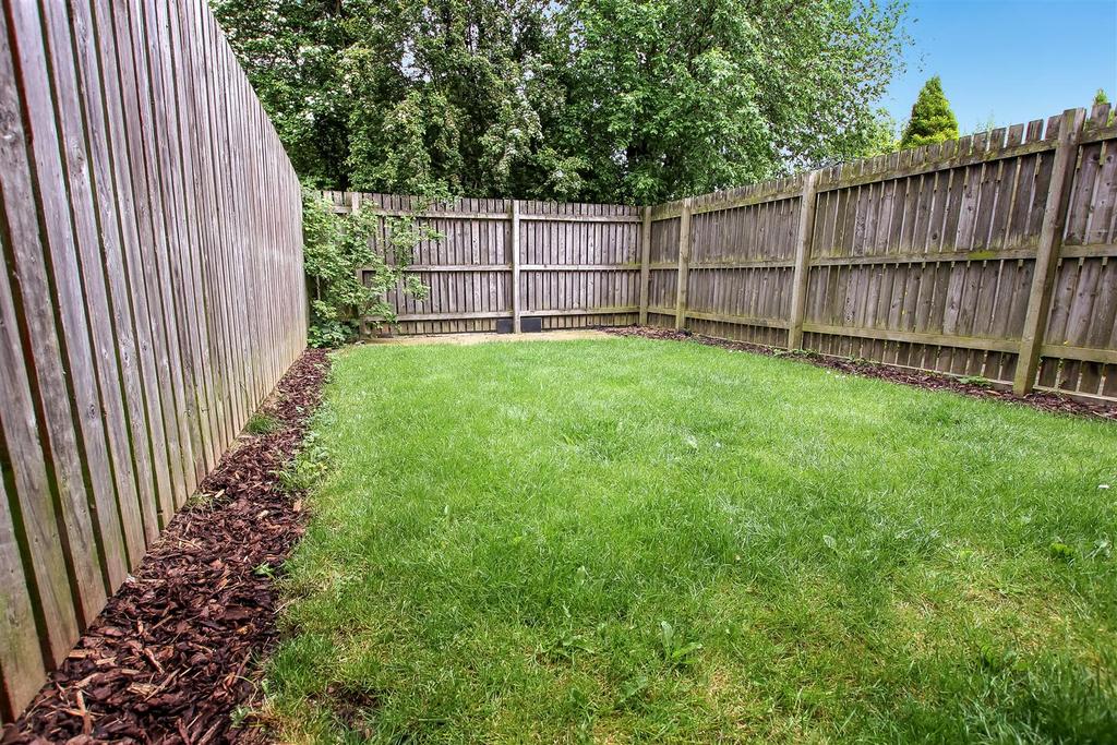 Merrybent Drive, Merrybent, Darlington 4 bed semidetached house £230,000