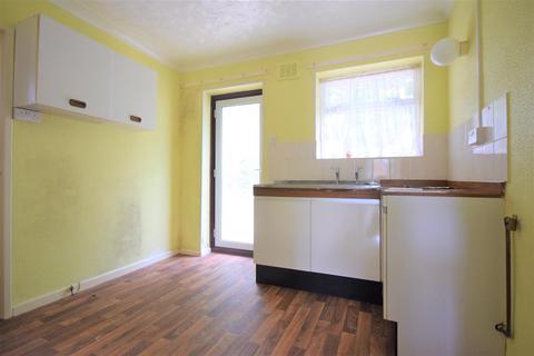 19 Belmore Close, Norwich, NR7 0PS