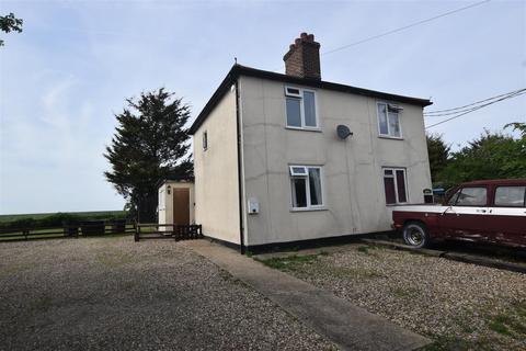 2 bedroom cottage to rent, Parsonage Farm Cottages, Mundon