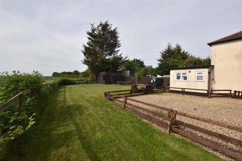 2 bedroom cottage to rent, Parsonage Farm Cottages, Mundon