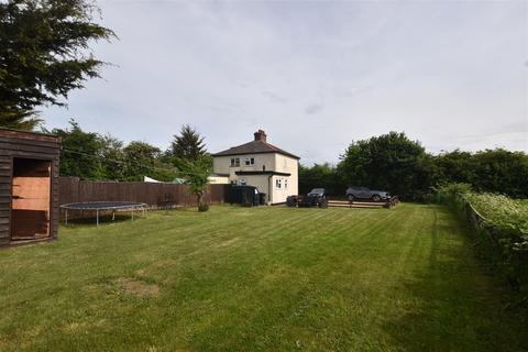 2 bedroom cottage to rent, Parsonage Farm Cottages, Mundon