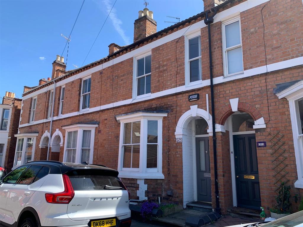 New Street, Leamington Spa 2 bed terraced house £1,050 pcm (£242 pw)