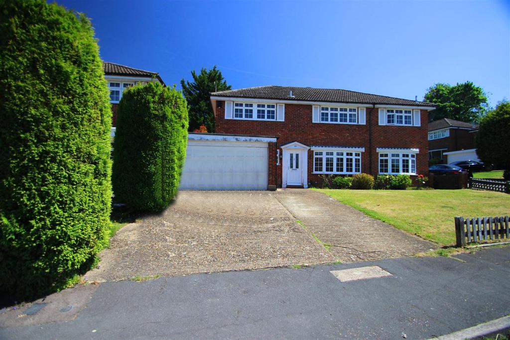 The Maltings, Hunton Bridge, Kings Langley 5 bed detached house for