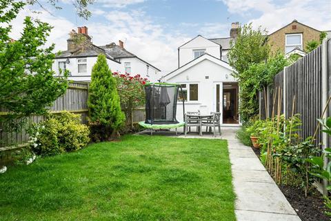 45 Dennis Road, East Molesey, KT8 9EE
